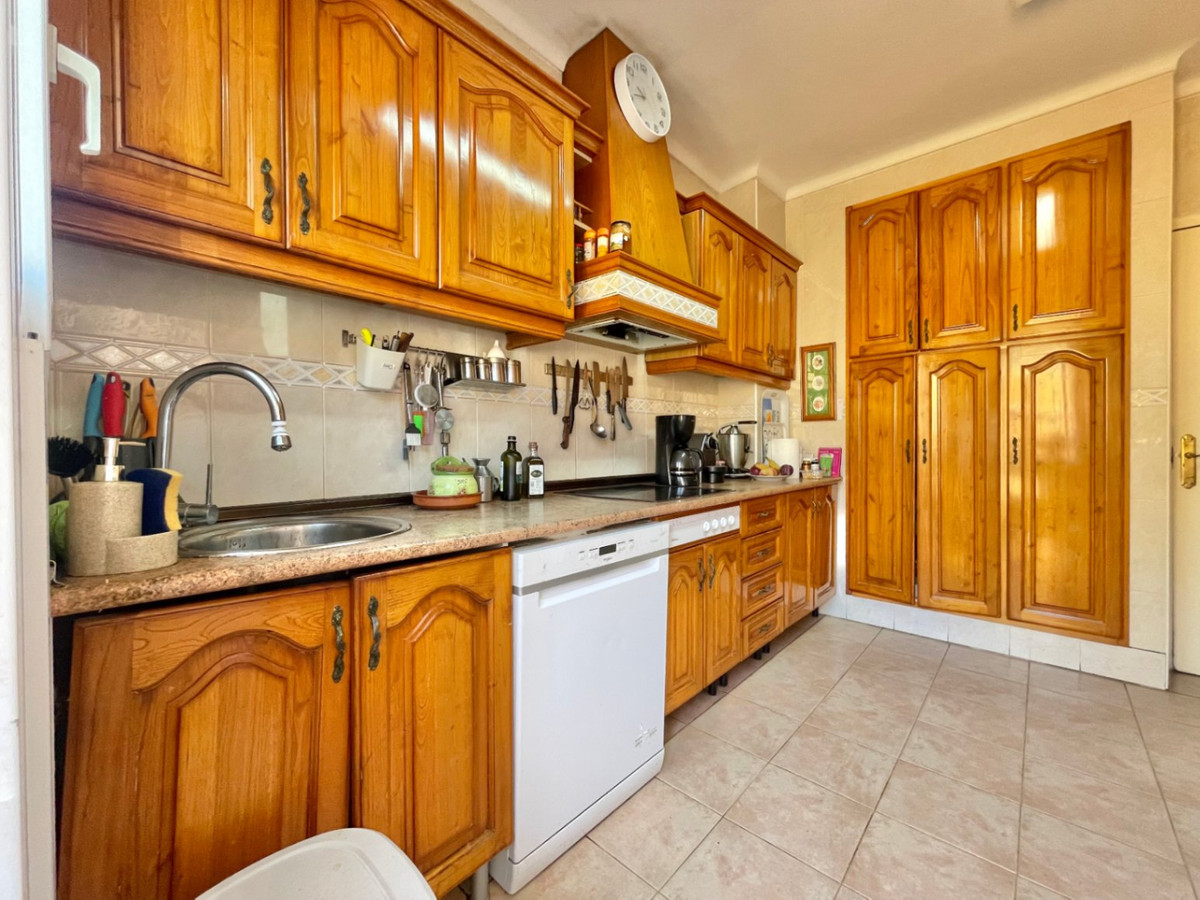 407c43137ddb99587bff996feda7a170 - 21