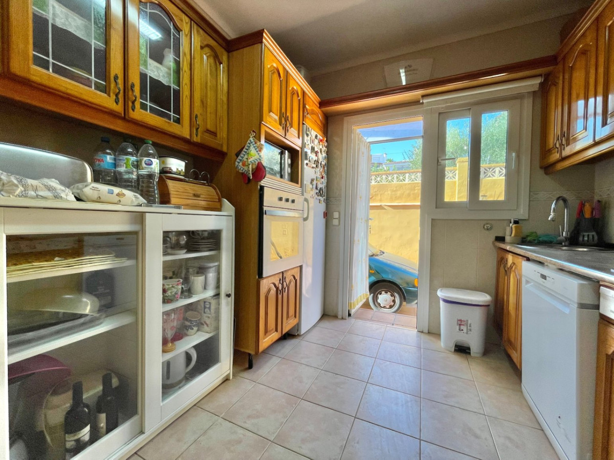 407c43137ddb99587bff996feda7a170 - 23