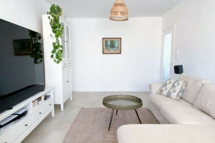 40fa2a829d46f8b9f1aeecf9fff53772 - 1