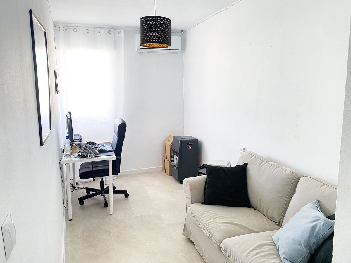 40fa2a829d46f8b9f1aeecf9fff53772 - 11