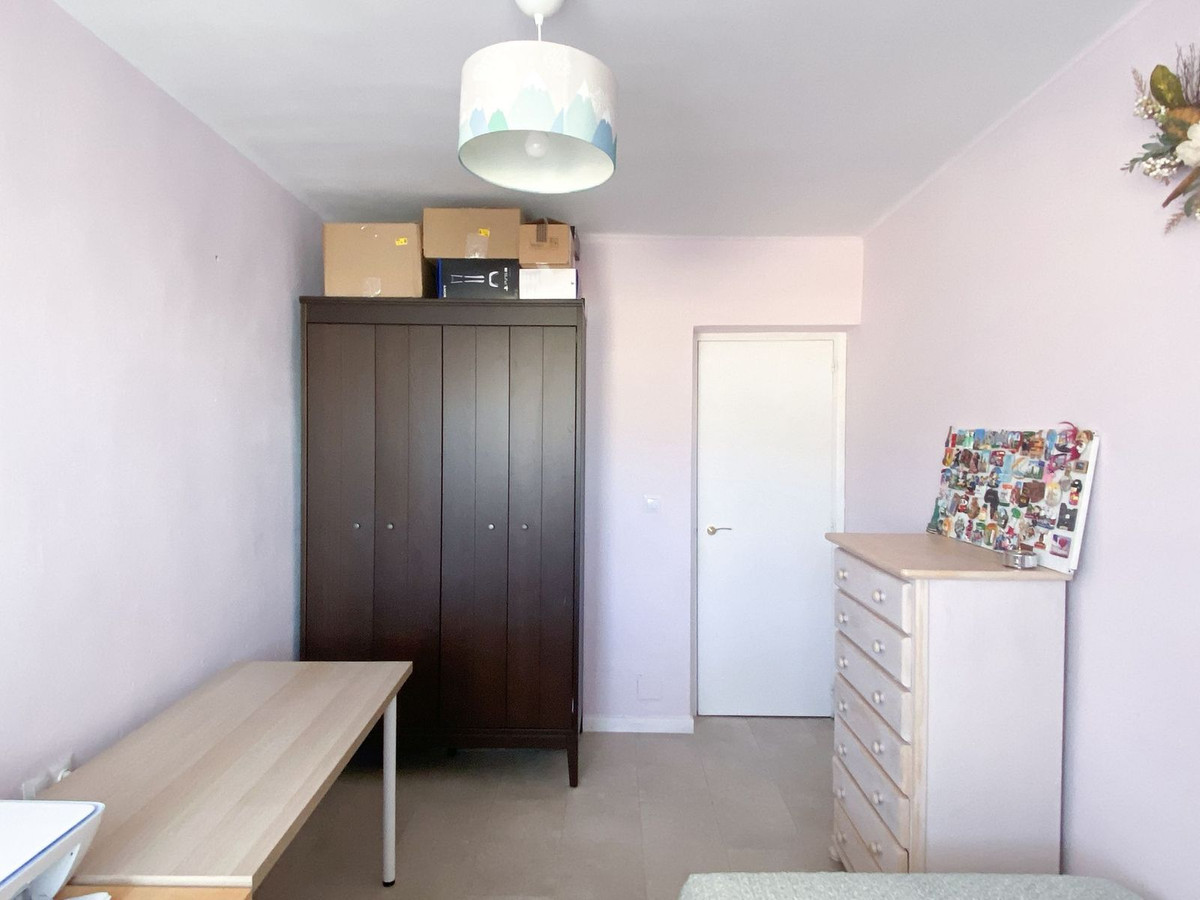 40fa2a829d46f8b9f1aeecf9fff53772 - 15