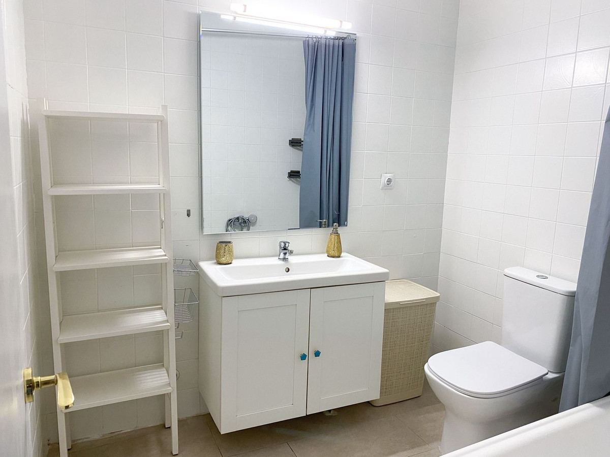 40fa2a829d46f8b9f1aeecf9fff53772 - 21