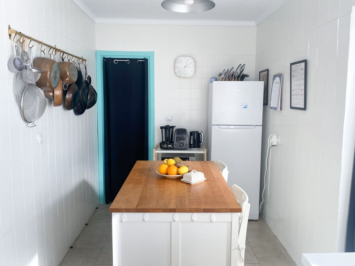 40fa2a829d46f8b9f1aeecf9fff53772 - 26