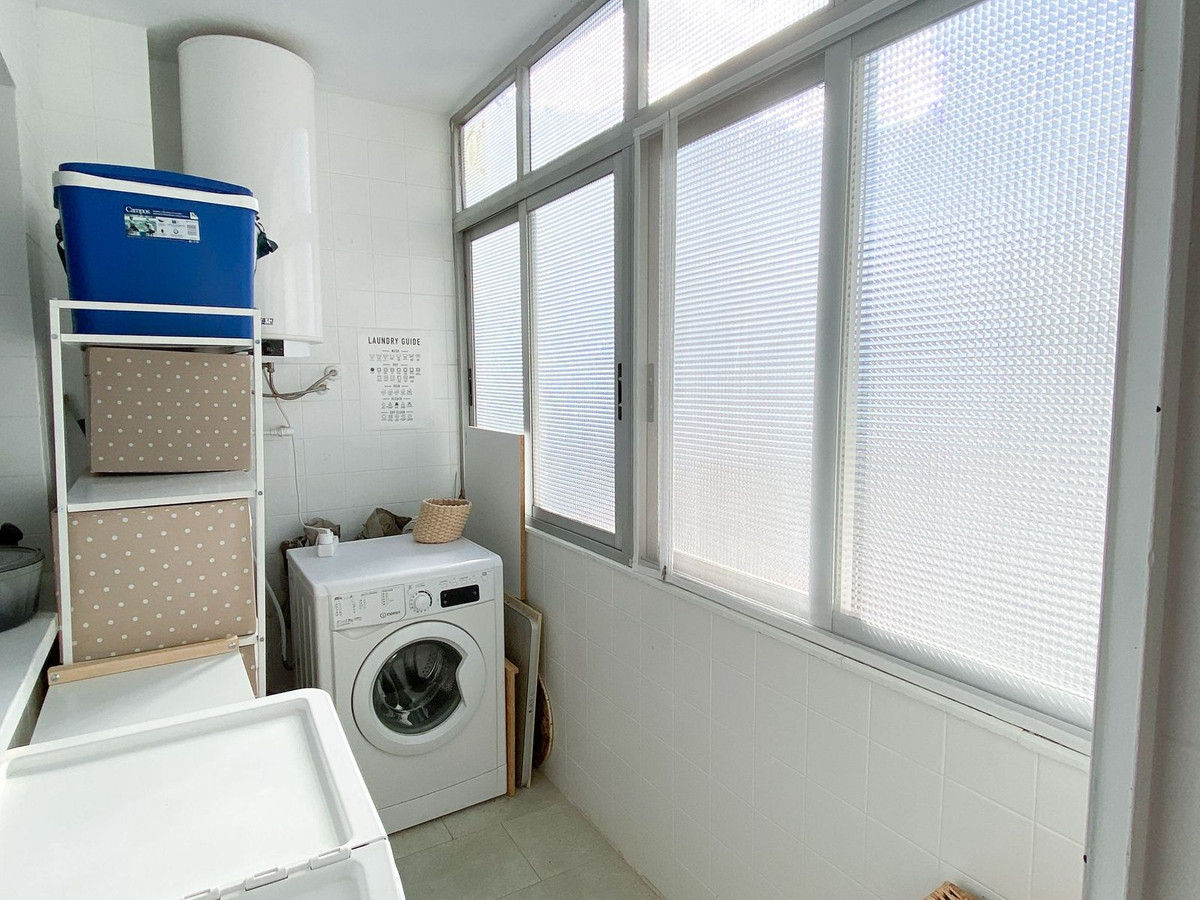 40fa2a829d46f8b9f1aeecf9fff53772 - 29