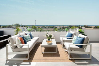 410d253105b67913a4af9bcd45f2a222 - 1