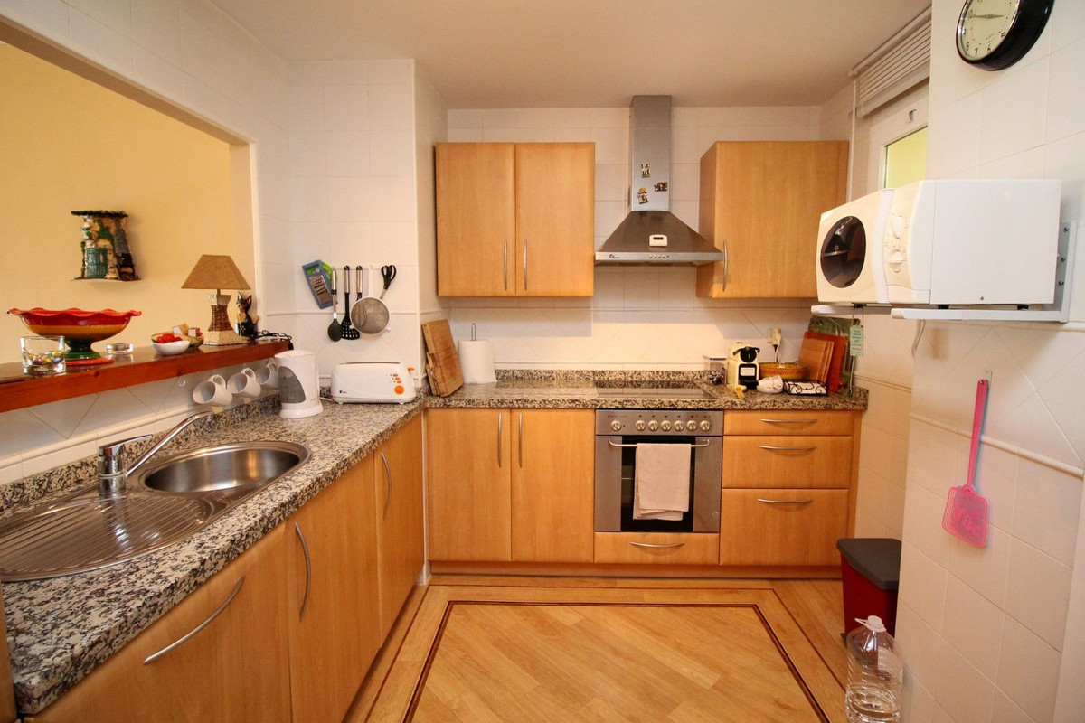 4123e2edcf0f6389ca8262982858b729 - 11