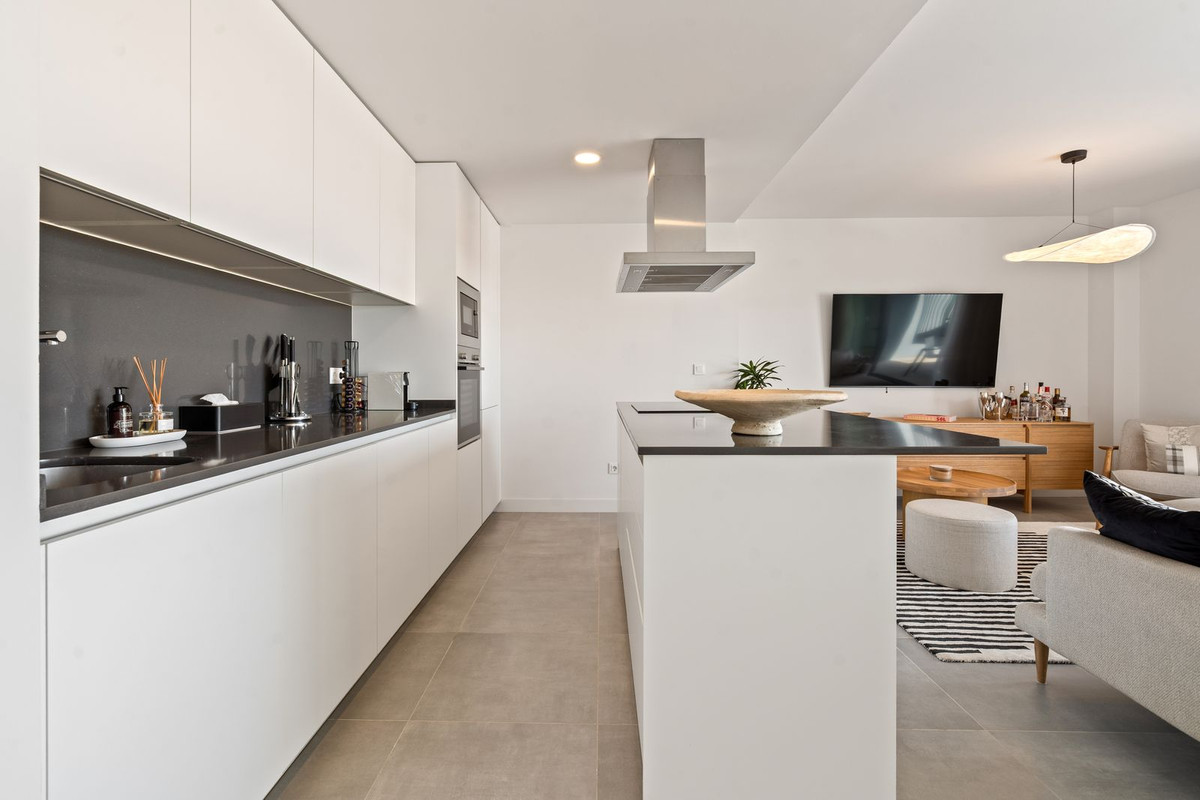 41c282c503b8c86c7734e9ea7fb7ec28 - 14