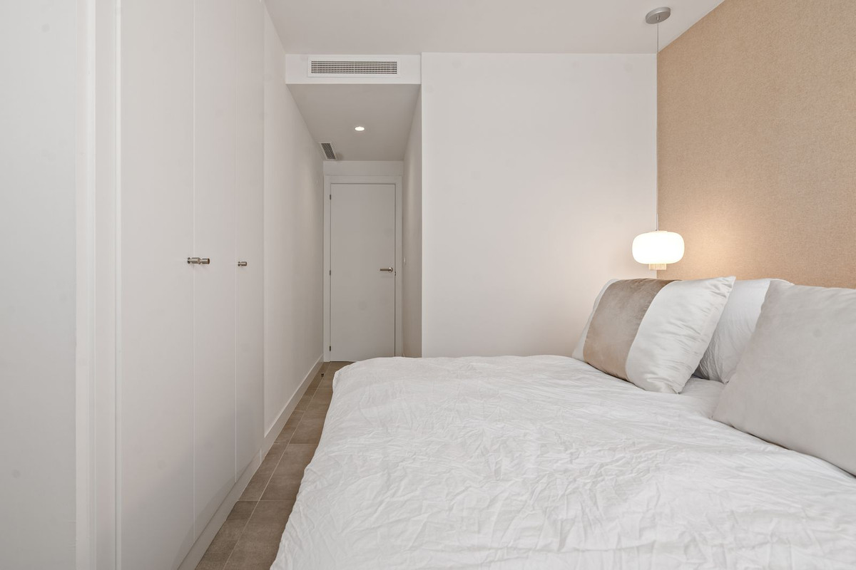 41c282c503b8c86c7734e9ea7fb7ec28 - 22