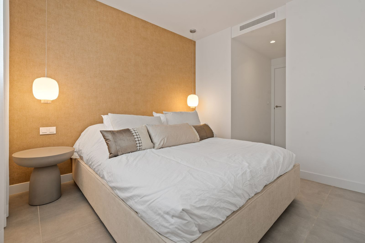 41c282c503b8c86c7734e9ea7fb7ec28 - 24