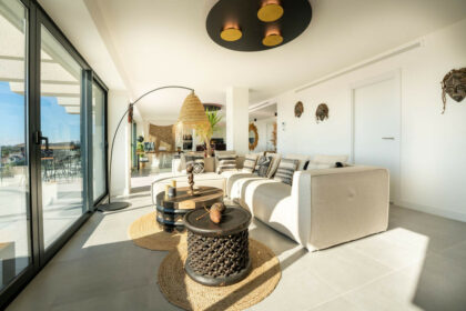 41ea0f3361cb5f335f9fe3460378d894 - 12