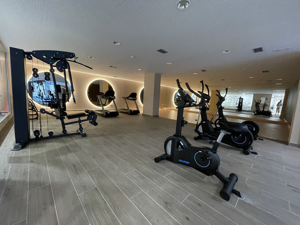 41ea0f3361cb5f335f9fe3460378d894 - 44