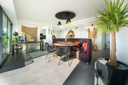 41ea0f3361cb5f335f9fe3460378d894 - 9