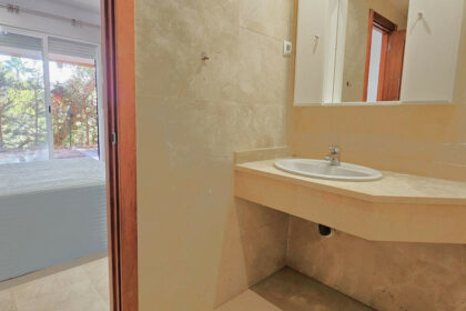 4279792802658ad6375b47905e711ba0 - 15