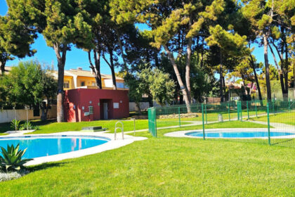 4279792802658ad6375b47905e711ba0 - 32