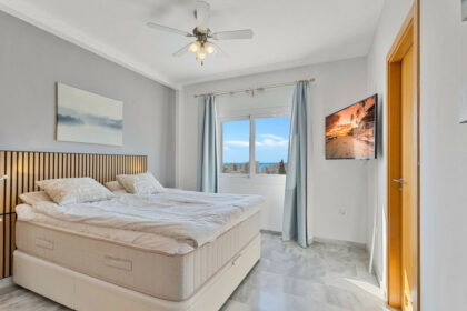 431527ee0e2f47af39869f5f9abdafd3 - 14