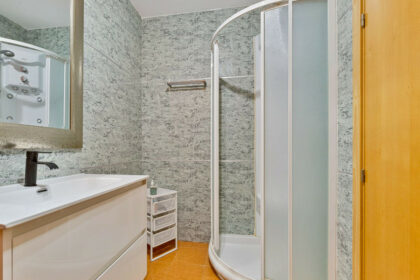 431527ee0e2f47af39869f5f9abdafd3 - 20