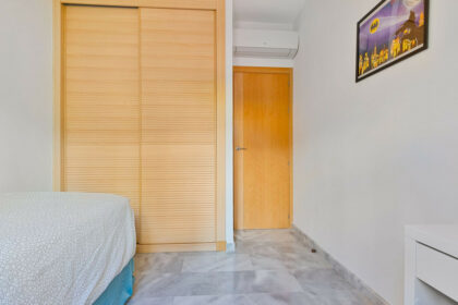 431527ee0e2f47af39869f5f9abdafd3 - 22