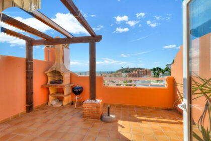 431527ee0e2f47af39869f5f9abdafd3 - 26