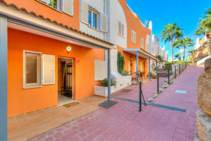 431527ee0e2f47af39869f5f9abdafd3 - 5