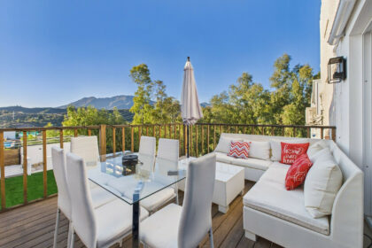 4380f8d1f807d2e1b66699d86d4df31b - 1