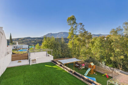 4380f8d1f807d2e1b66699d86d4df31b - 31