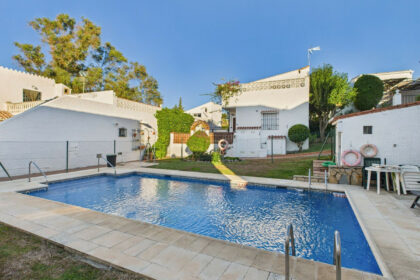 4380f8d1f807d2e1b66699d86d4df31b - 33