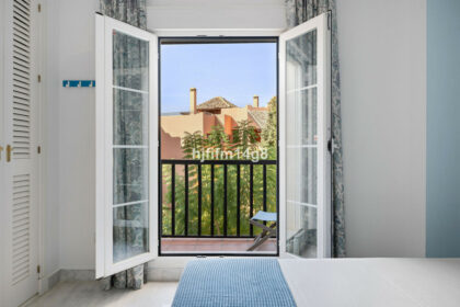 43a5dfe9a496d3e98fcc7e6485a7be7e - 18