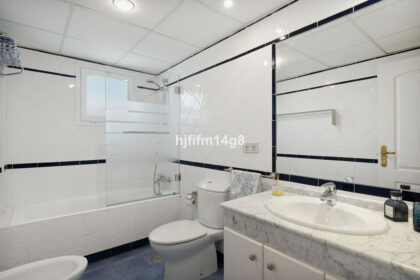 43a5dfe9a496d3e98fcc7e6485a7be7e - 19