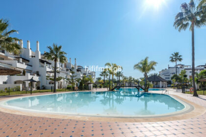 43a5dfe9a496d3e98fcc7e6485a7be7e - 27