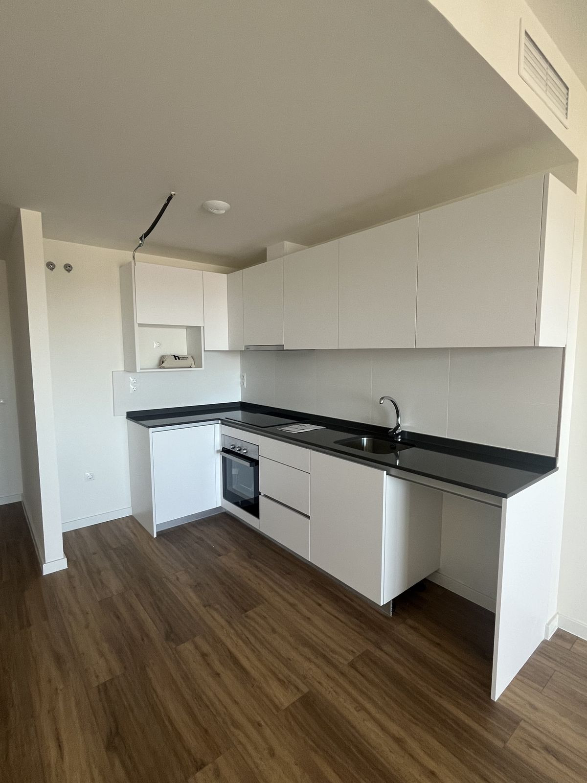 43aeeeea9d280e18fe8cb82212257753 - 21