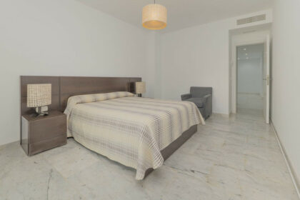 43e2f13b63bd0b95641d90e3ac807dfe - 11