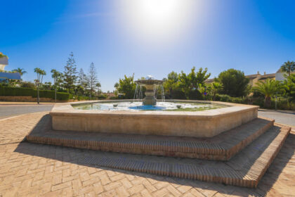 43e2f13b63bd0b95641d90e3ac807dfe - 34