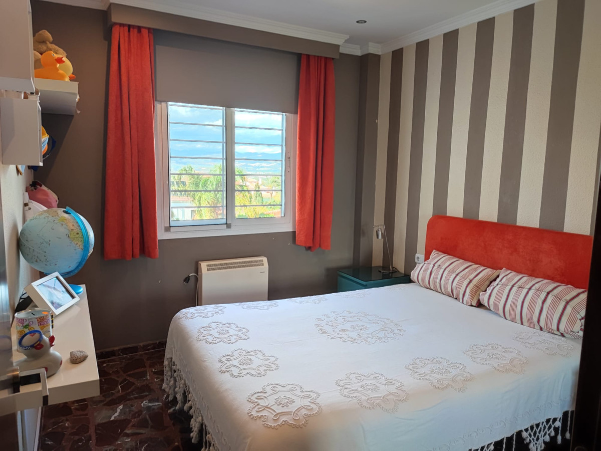 43ea2e881915fb7286ccd05cad988509 - 14