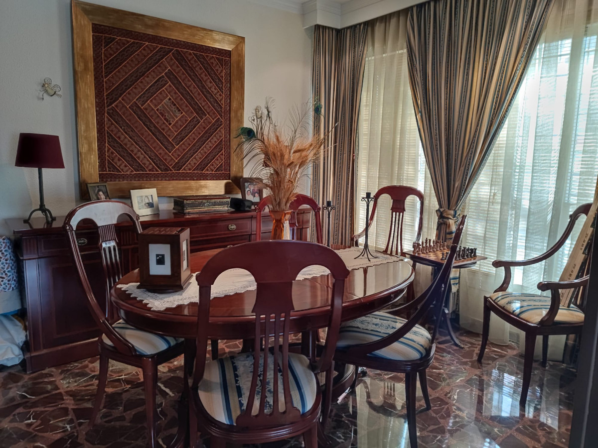 43ea2e881915fb7286ccd05cad988509 - 2