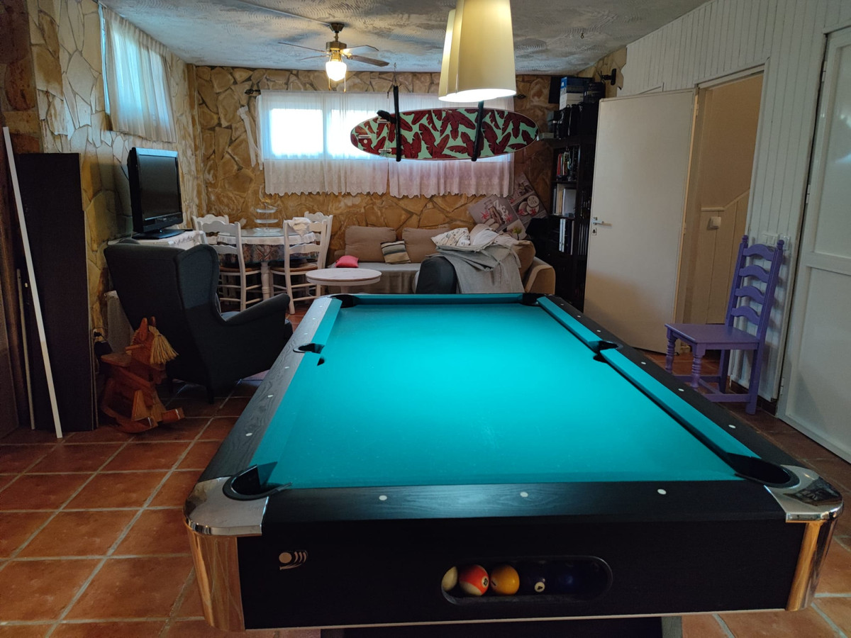 43ea2e881915fb7286ccd05cad988509 - 22