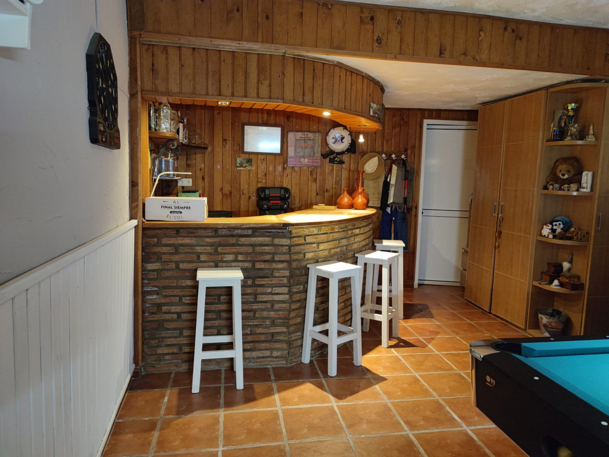 43ea2e881915fb7286ccd05cad988509 - 23