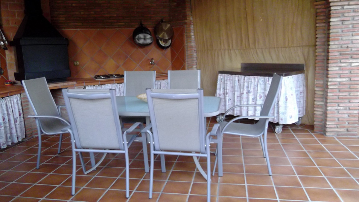 43ea2e881915fb7286ccd05cad988509 - 32