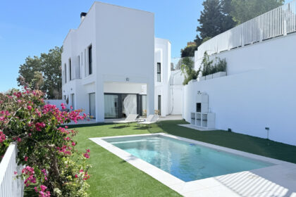 44638b145d1f5d5d50f4b72296472e85 - 1