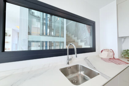 44638b145d1f5d5d50f4b72296472e85 - 10