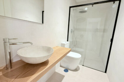 44638b145d1f5d5d50f4b72296472e85 - 15