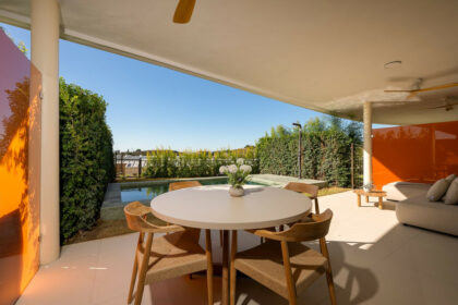 44cb1ea74cdd104253cef999a79a1036 - 10