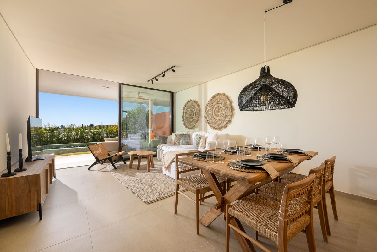 44cb1ea74cdd104253cef999a79a1036 - 12