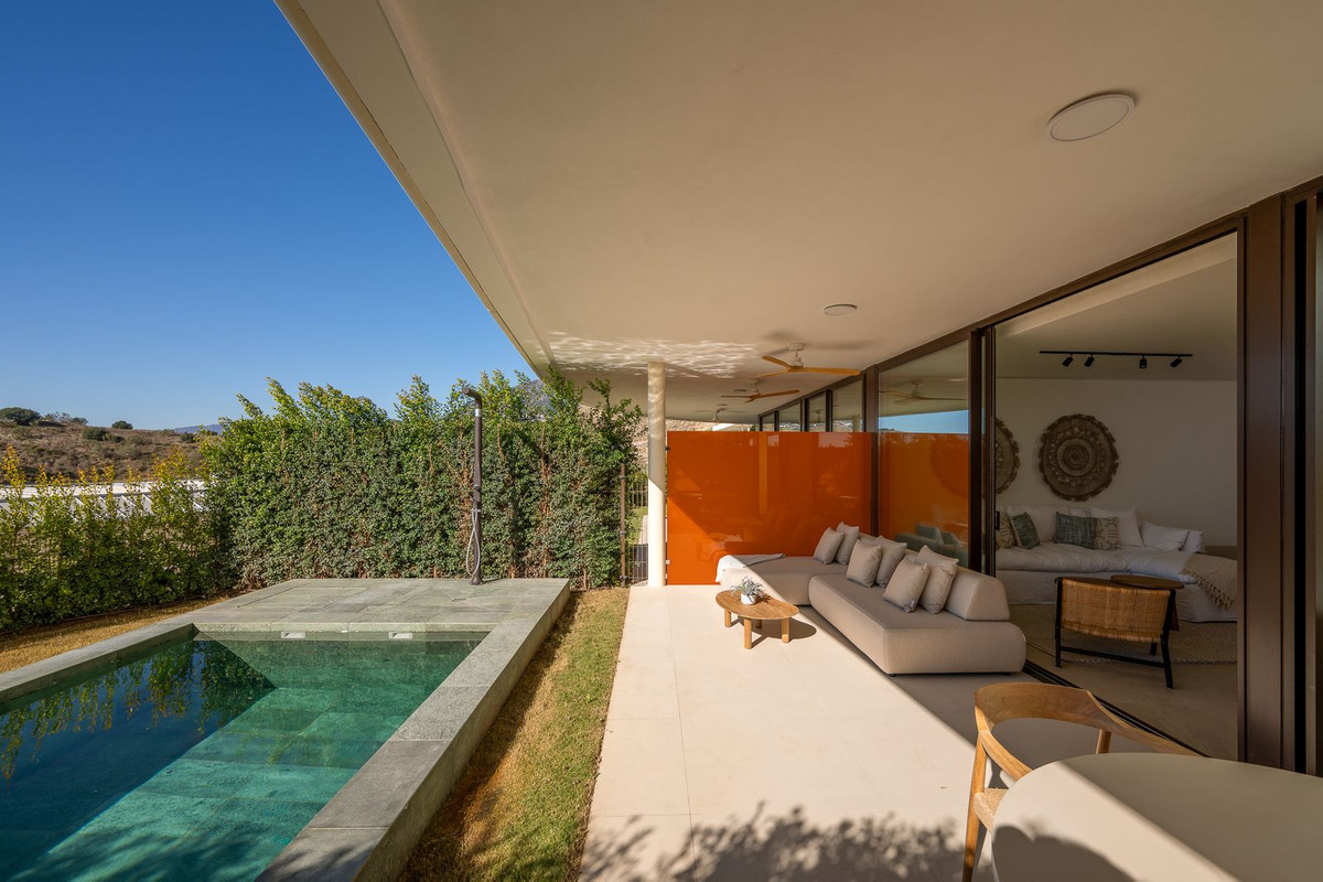 44cb1ea74cdd104253cef999a79a1036 - 19