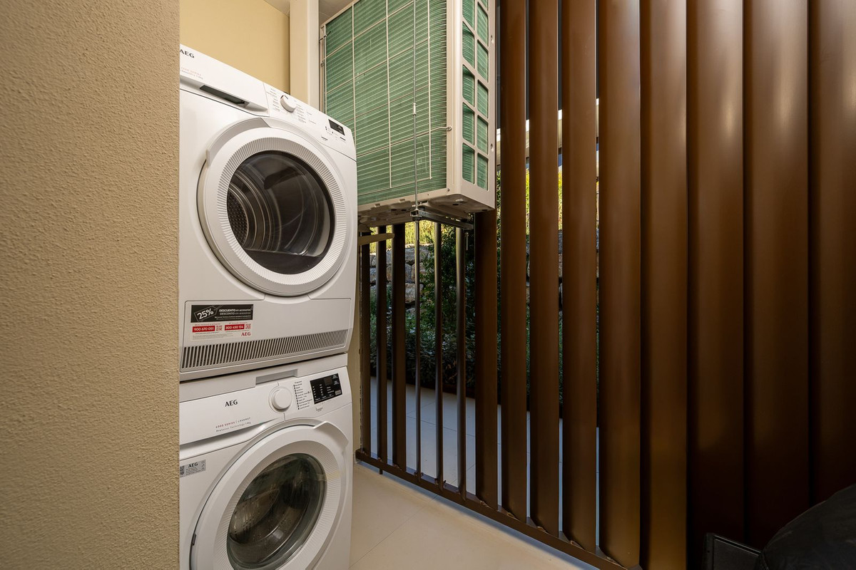 44cb1ea74cdd104253cef999a79a1036 - 21