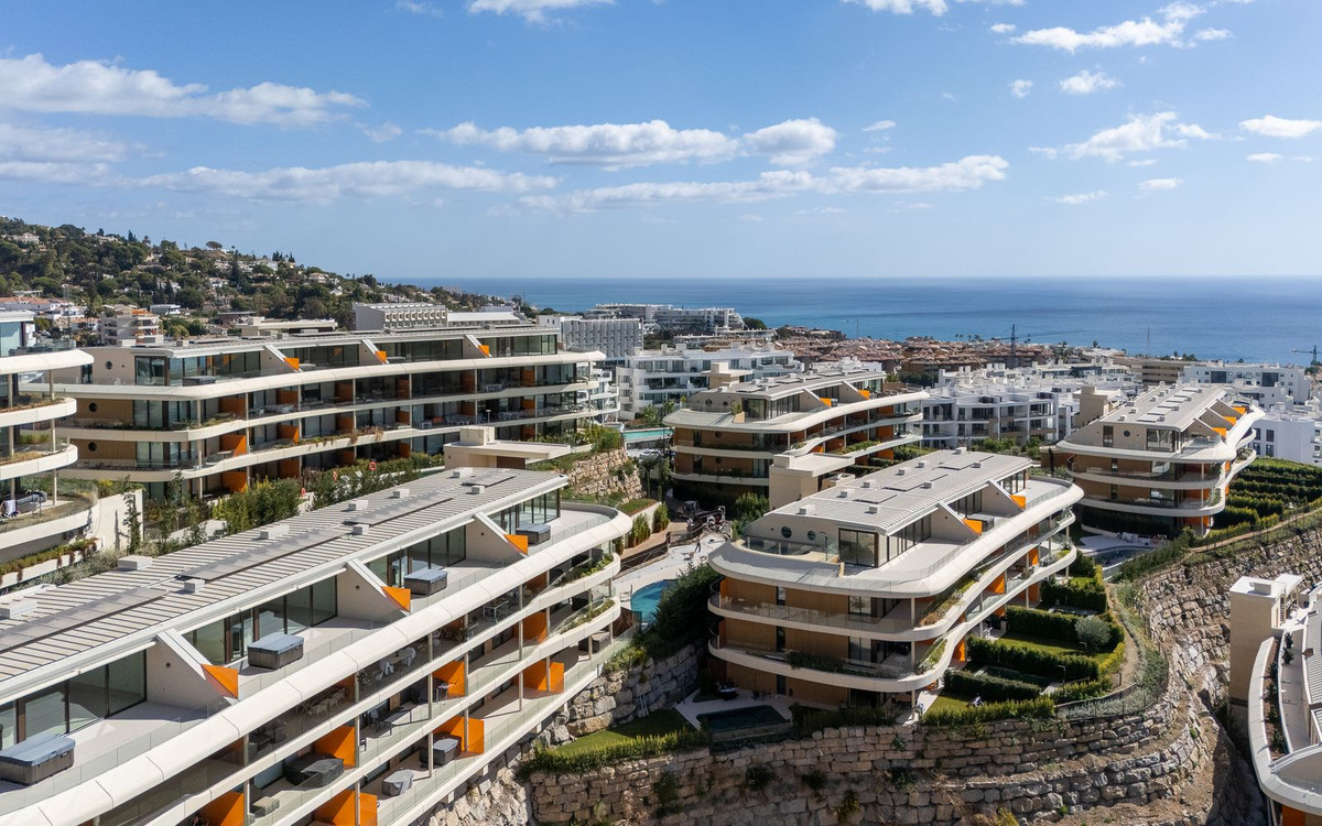 44cb1ea74cdd104253cef999a79a1036 - 26