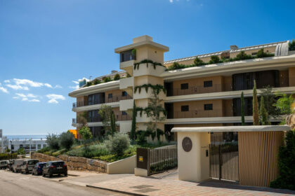 44cb1ea74cdd104253cef999a79a1036 - 27