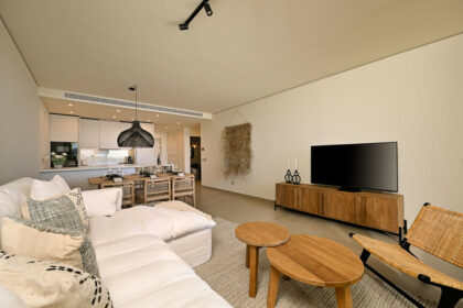 44cb1ea74cdd104253cef999a79a1036 - 4