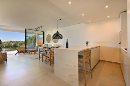 44cb1ea74cdd104253cef999a79a1036 - 8