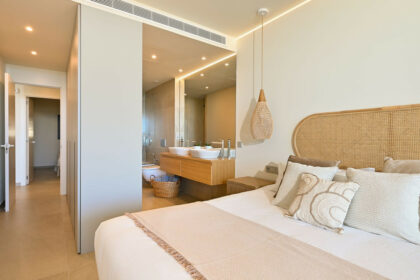 44cb1ea74cdd104253cef999a79a1036 - 9