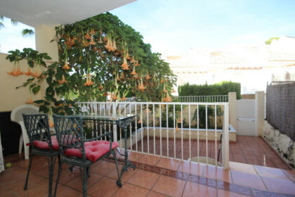 44cff7f87fae2542f0ff29ee4b7c9e8e - 12